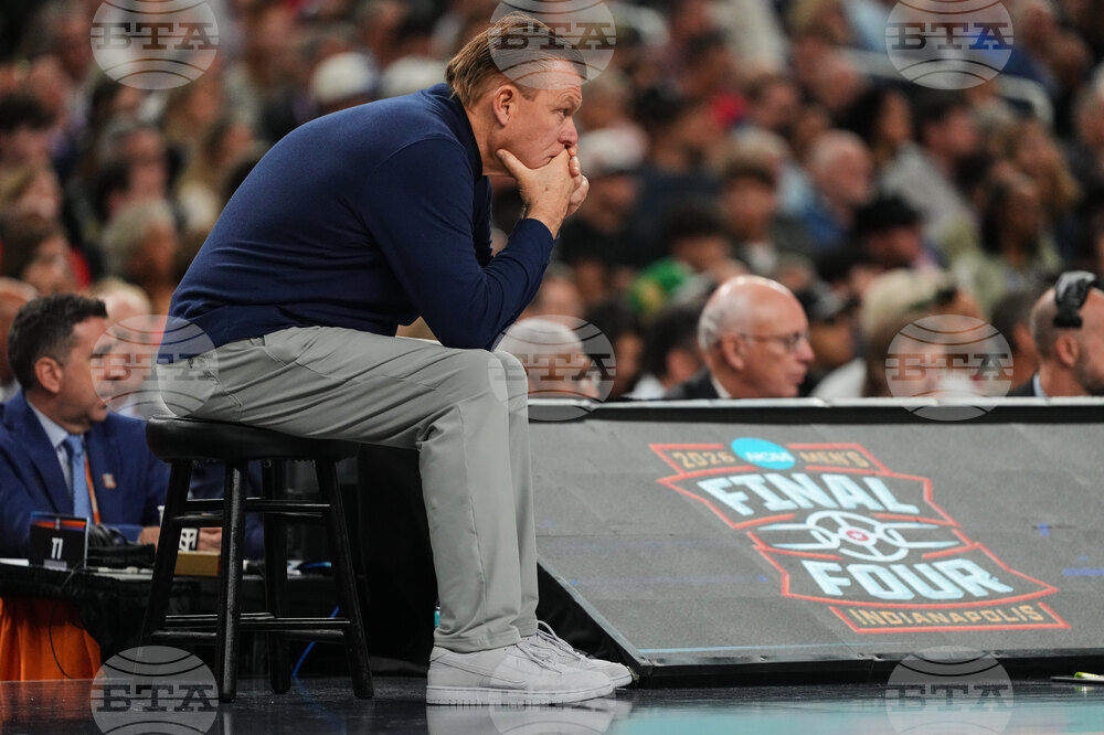 NCAA Illinois UConn Basketball