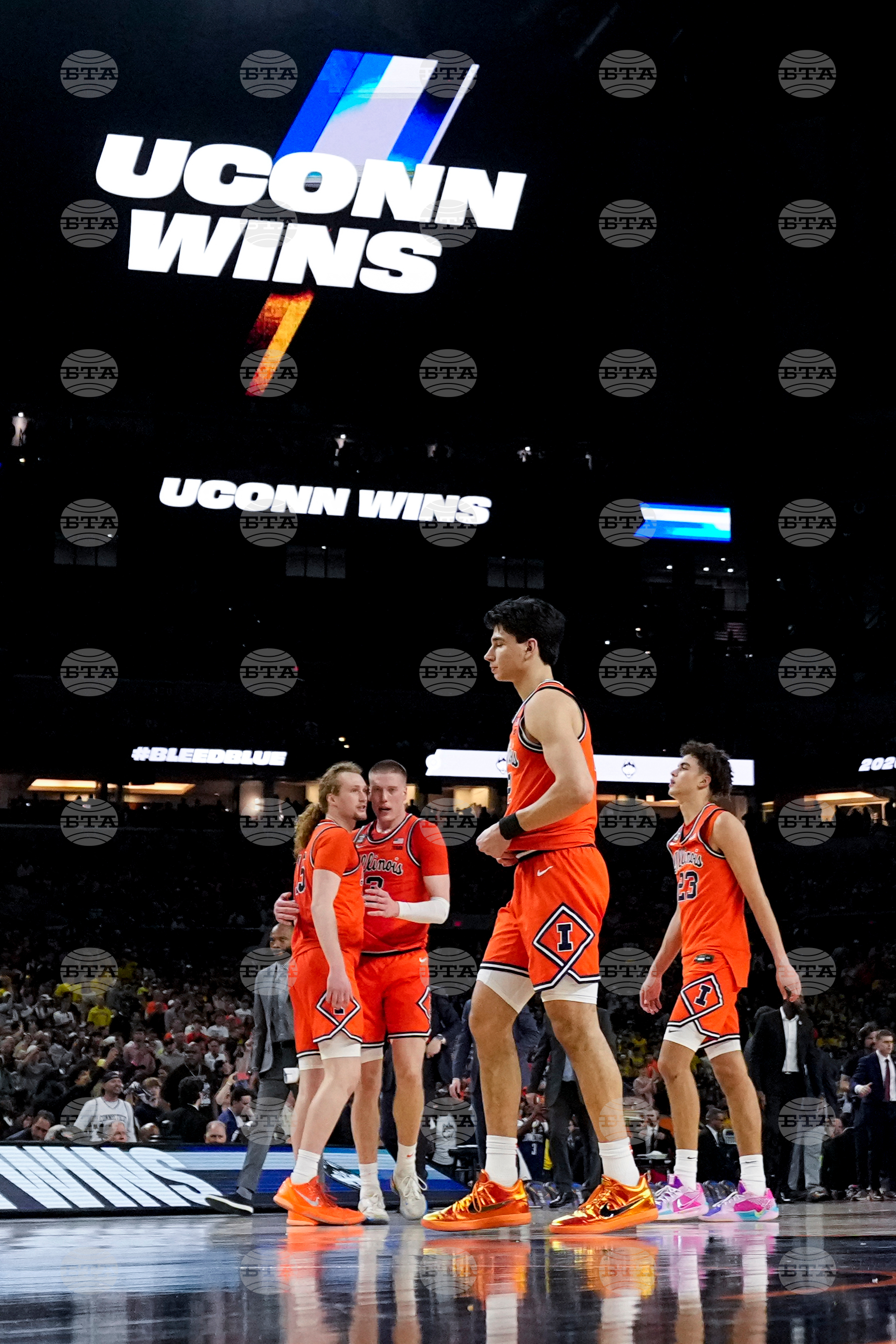 NCAA Illinois UConn Basketball