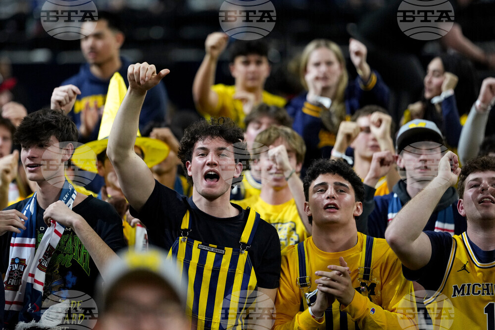 NCAA Michigan Arizona Basketball