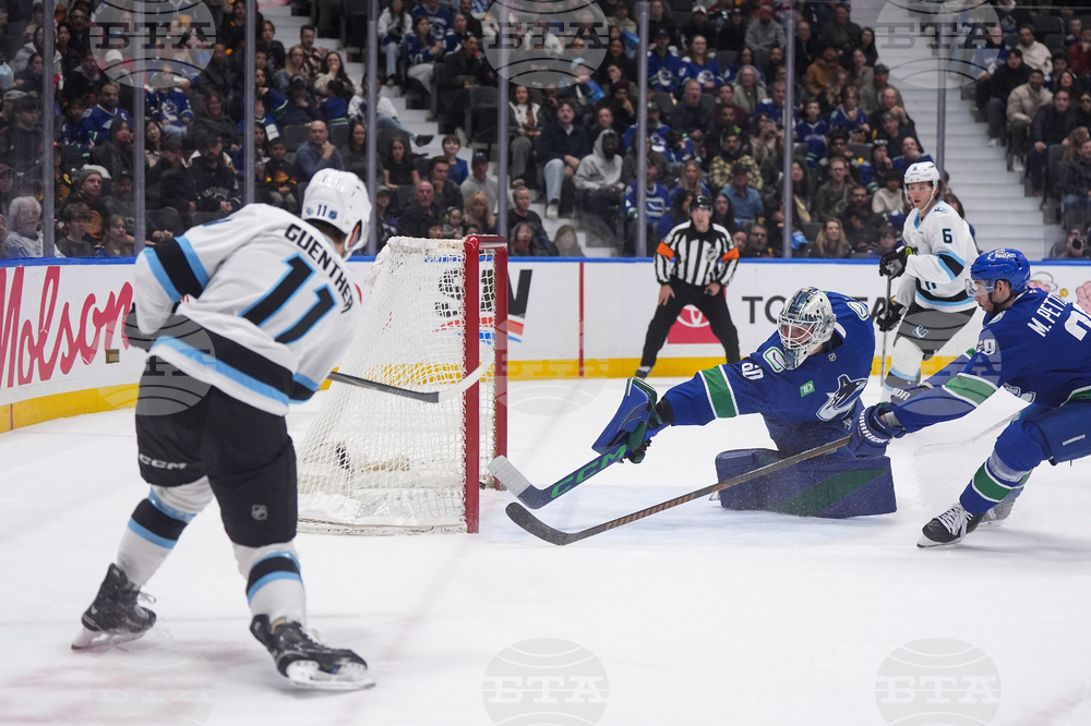 Mammoth Canucks Hockey