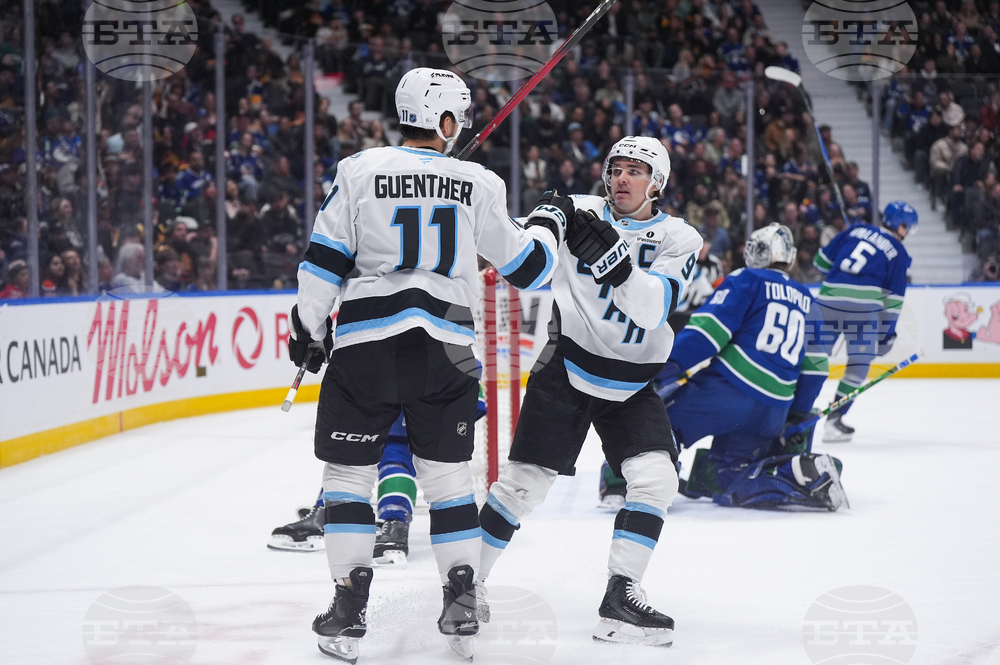 Mammoth Canucks Hockey