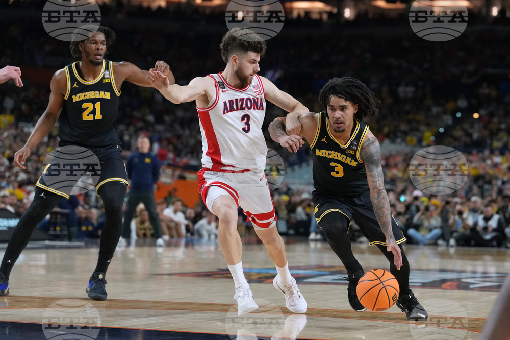 NCAA Michigan Arizona Basketball