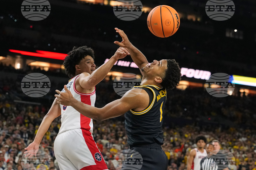 NCAA Michigan Arizona Basketball