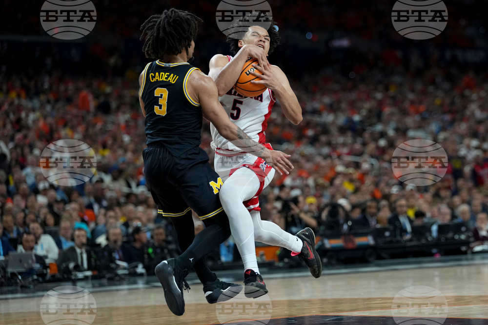 NCAA Michigan Arizona Basketball