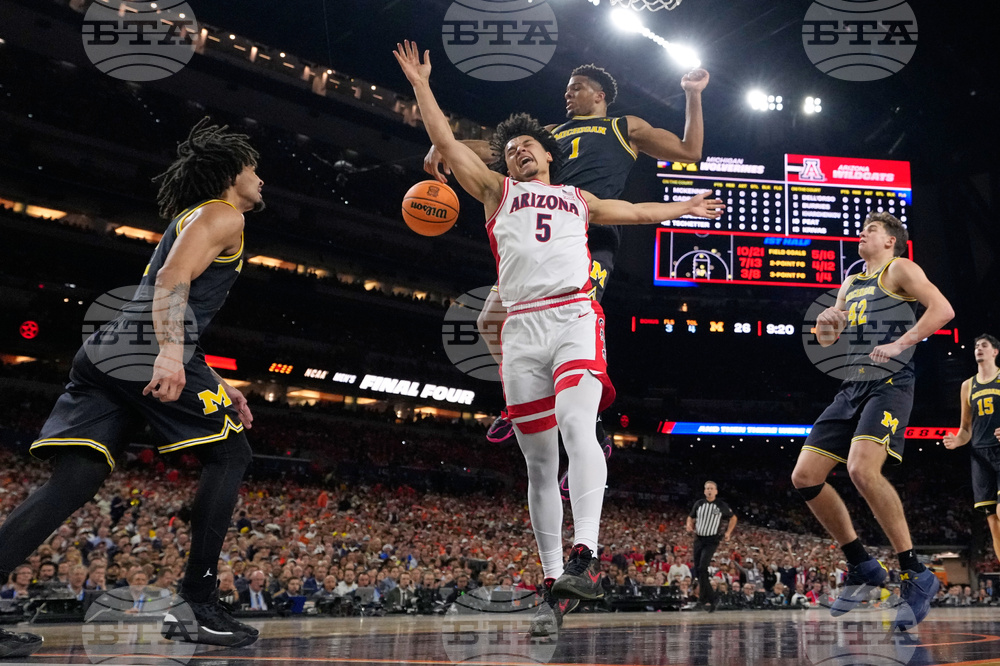 NCAA Michigan Arizona Basketball