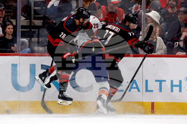 Islanders Hurricanes Hockey