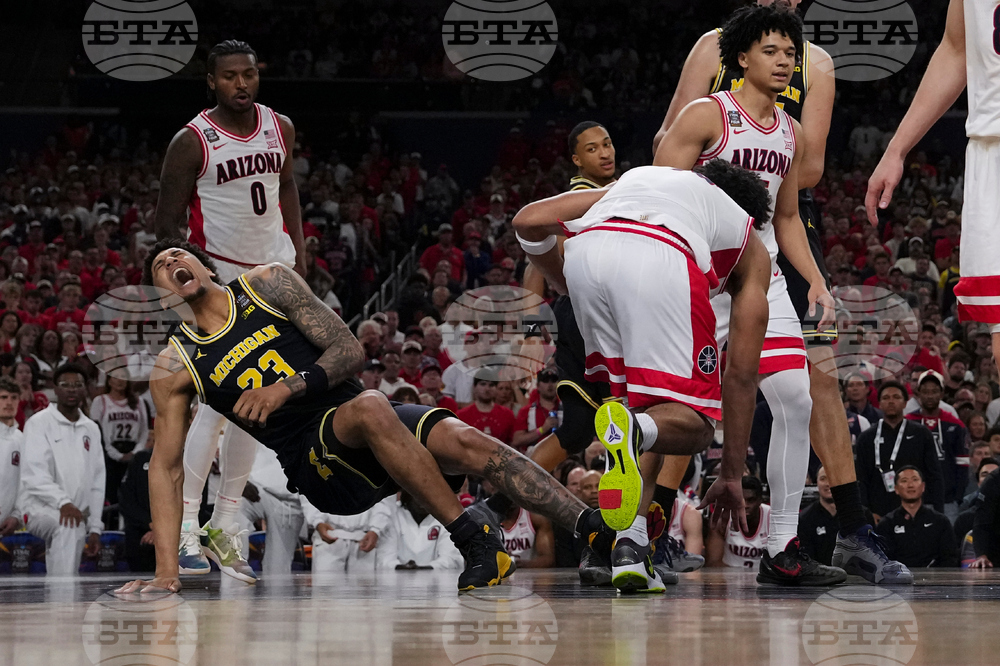 NCAA Michigan Arizona Basketball