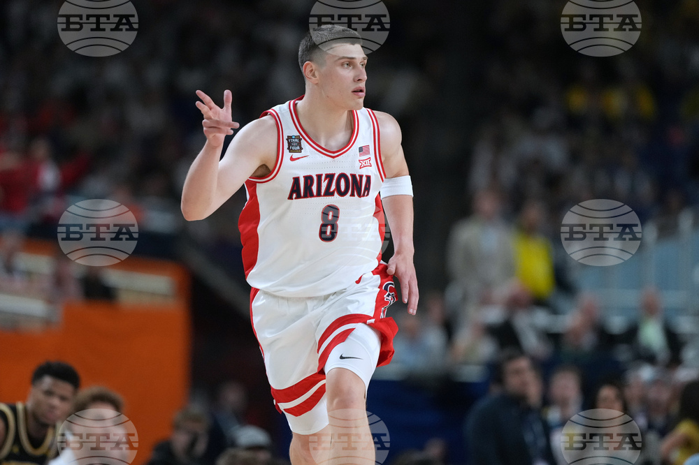 NCAA Michigan Arizona Basketball
