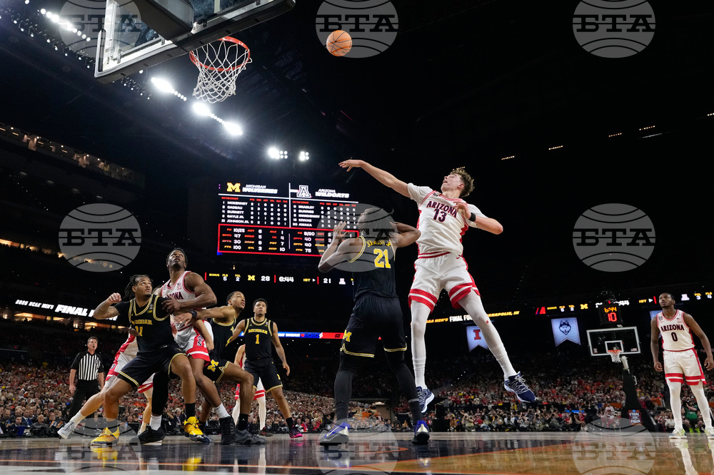 NCAA Michigan Arizona Basketball
