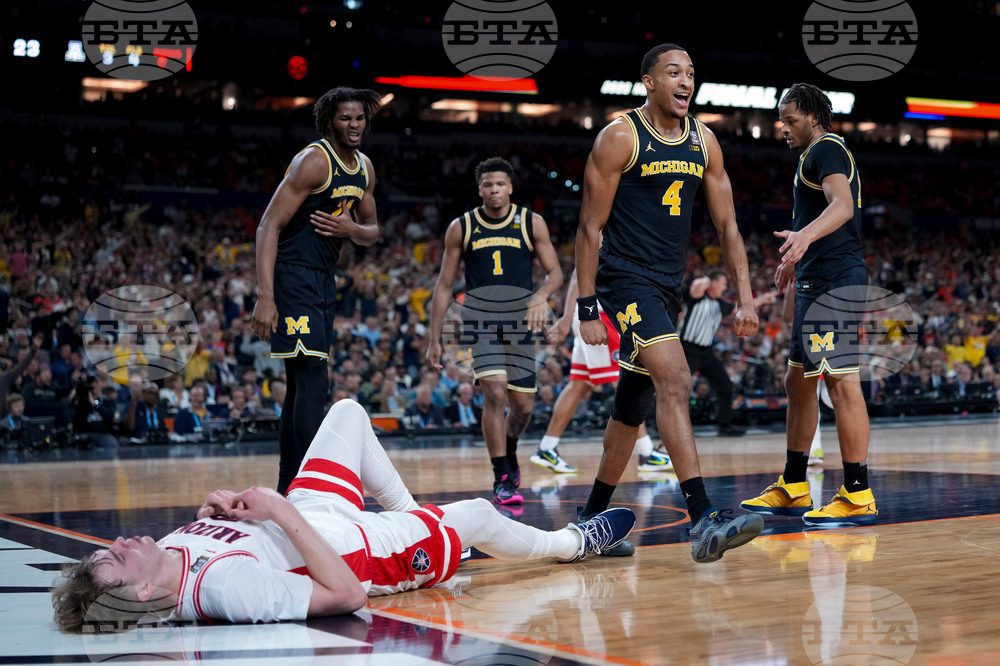 NCAA Michigan Arizona Basketball