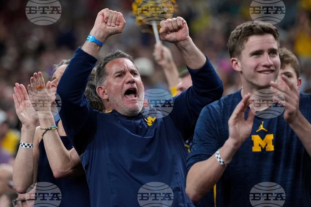 NCAA Michigan Arizona Basketball