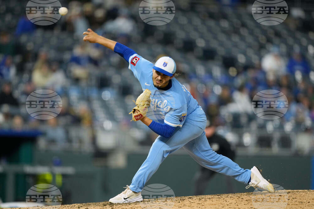 Brewers Royals Baseball