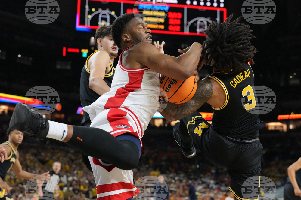 NCAA Michigan Arizona Basketball