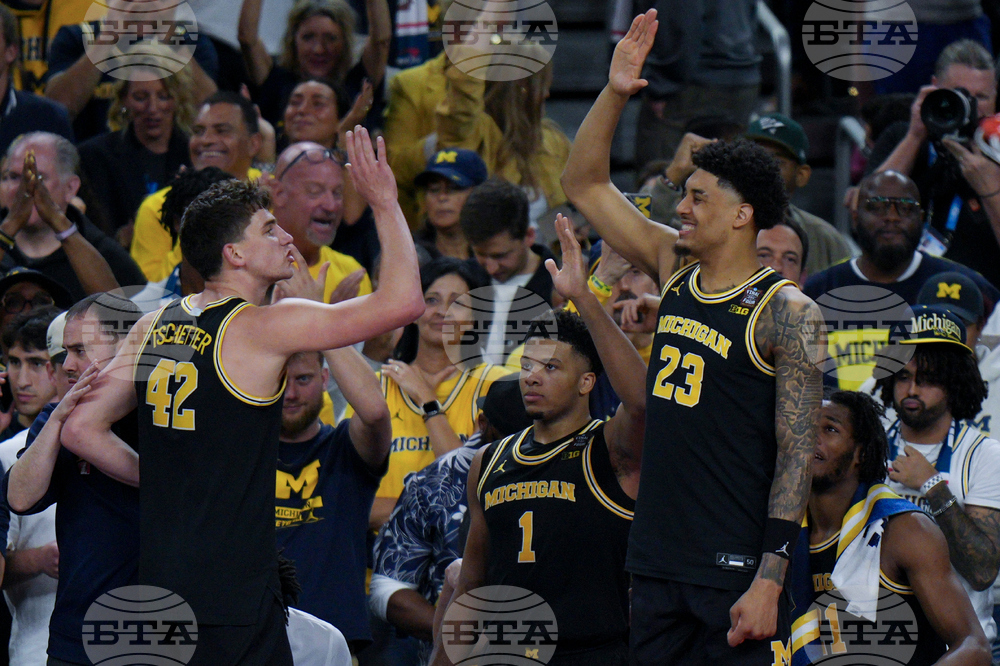 NCAA Michigan Arizona Basketball