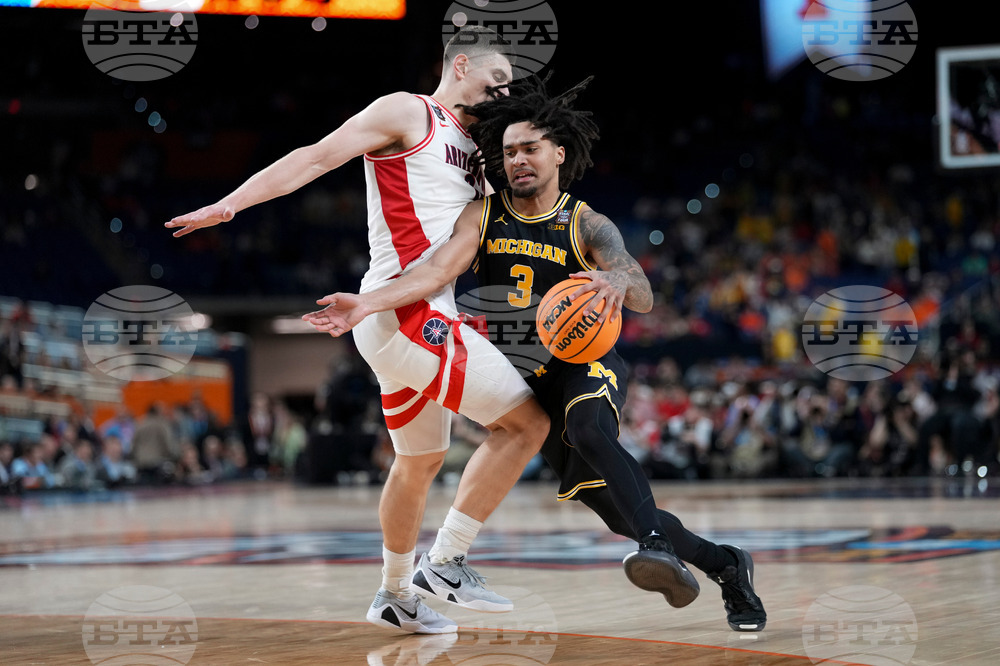NCAA Michigan Arizona Basketball