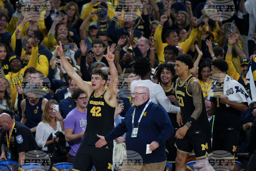 NCAA Michigan Arizona Basketball