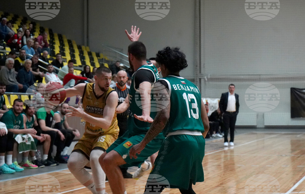 Перник - баскетбол - Миньор 2015 - Берое