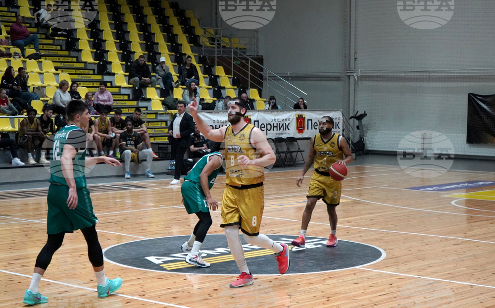 Перник - баскетбол - Миньор 2015 - Берое