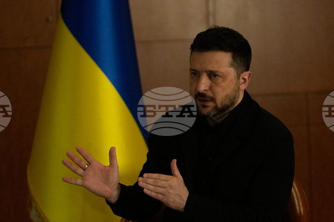 Украйна ще вземе решение как да реагира на руските нарушения на едностранно обявеното от Киев примирие, каза Зеленски 