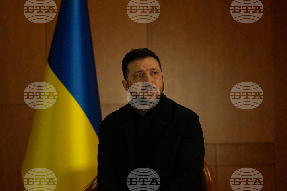 На Украйна ѝ предстоят месеци на дипломатически и военен натиск, заяви Зеленски