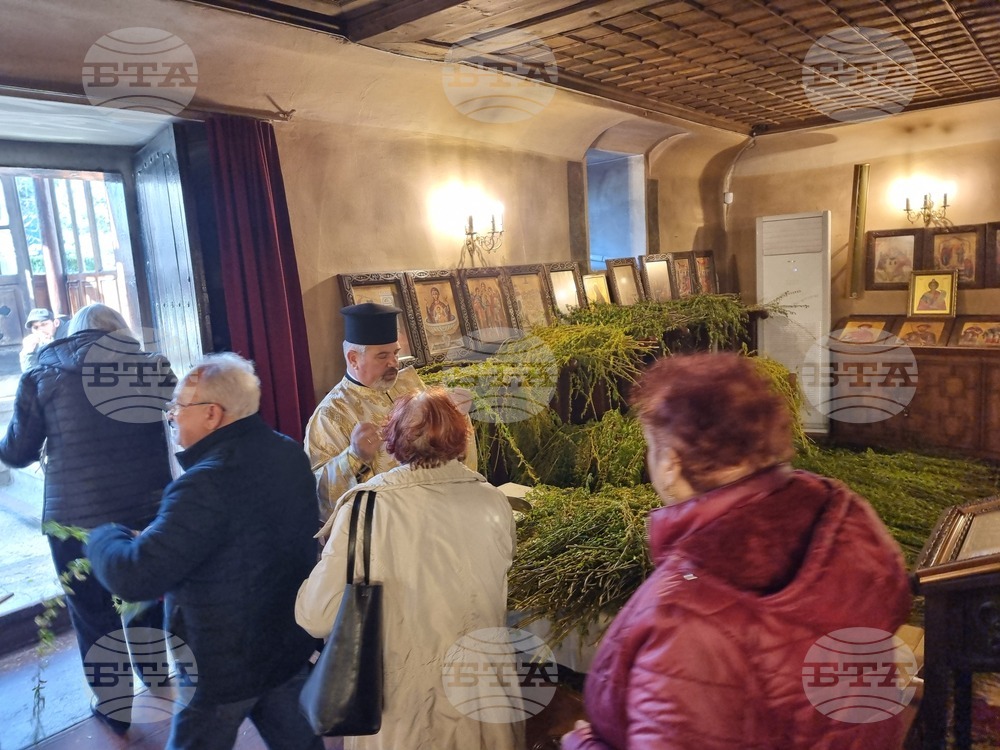 Сливен - Цветница - литургия