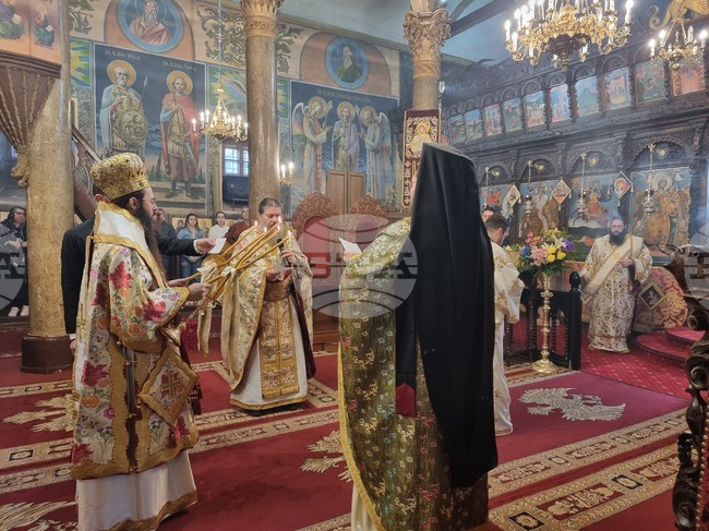 Сливен - Цветница - литургия