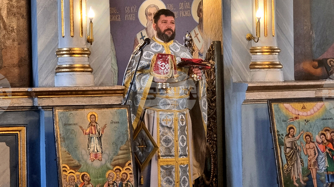 Да живеем в мир, разбирателство и обич, призова отец Милен от плевенския храм „Света Параскева“