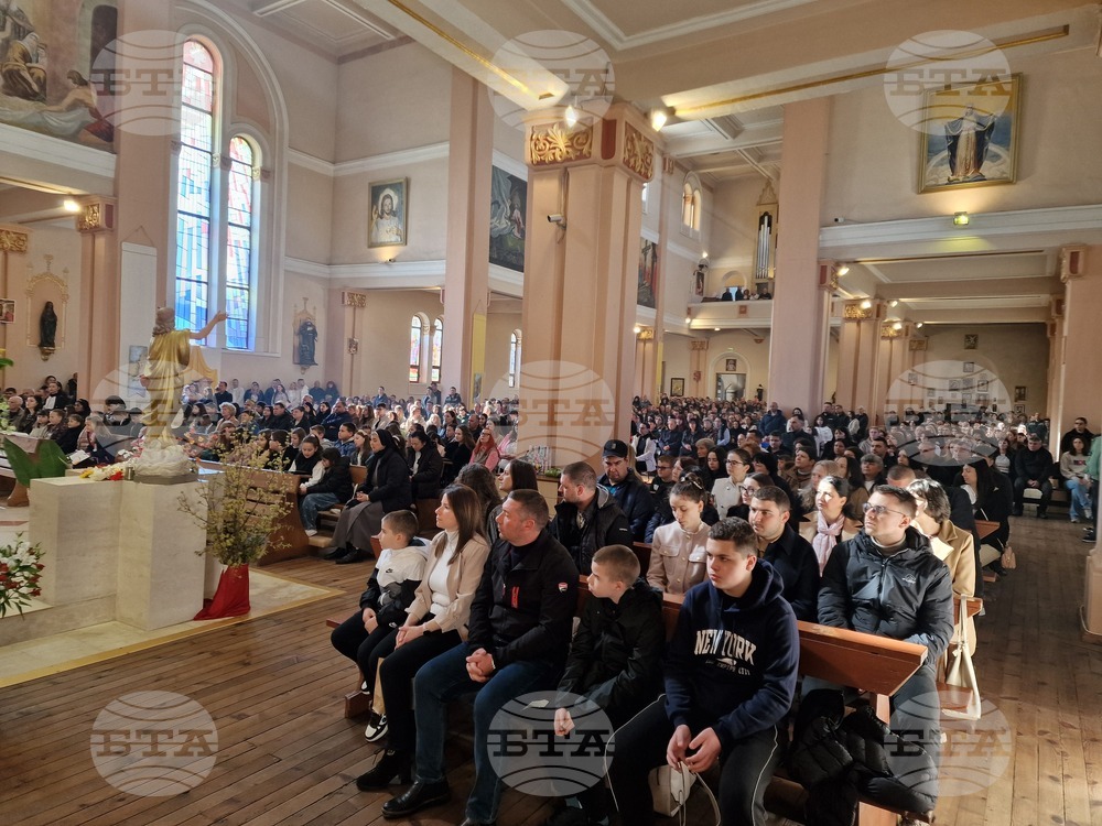 Раковски - храм "Пресвето сърце Исусово" - Великден - католици