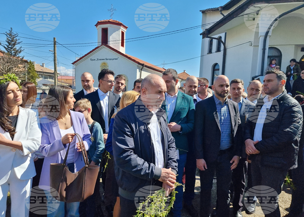 Румен Радев - Цветница - празник