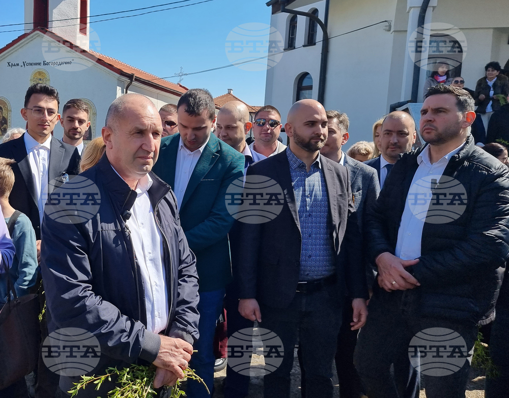 Румен Радев - Цветница - празник