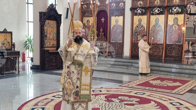 Смоленският епископ Висарион оглави архиерейска света литургия на празника Вход Господен в Йерусалим в храм „Св. Висарион Смоленски“