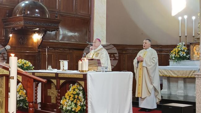 Християнинът е човек, който е намерил смисъла отвъд смъртта, каза в проповедта си за Великден монсеньор Румен Станев