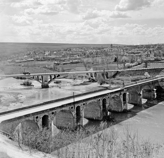  Mocтът на Кольо Фичето пpи гp. Бялa, известен като Бeлeнcĸия мocт