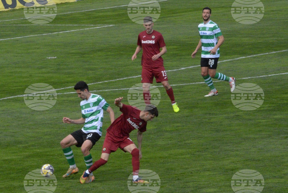 Варна - футбол - Първа лига - Черно море - Славия