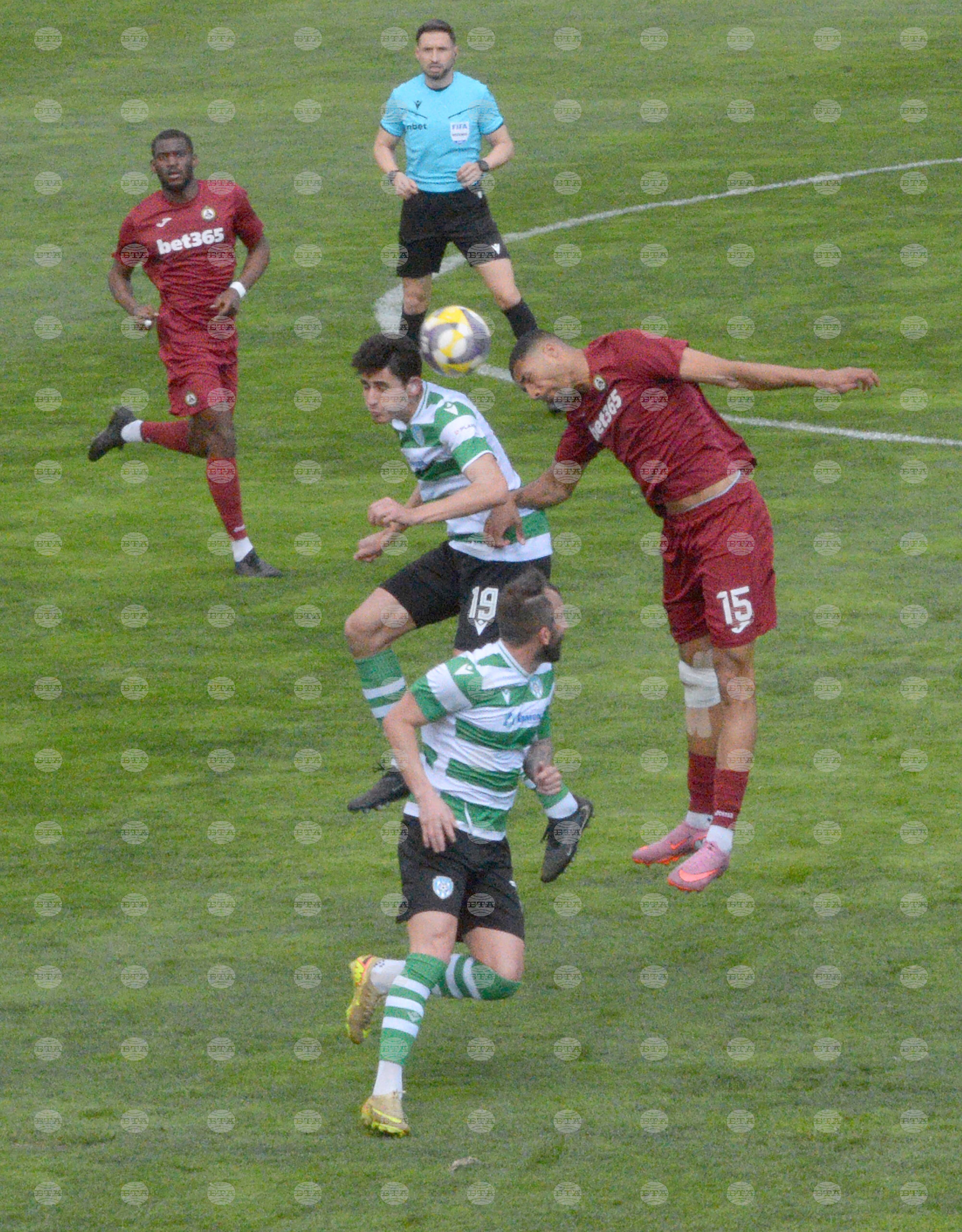 Варна - футбол - Първа лига - Черно море - Славия