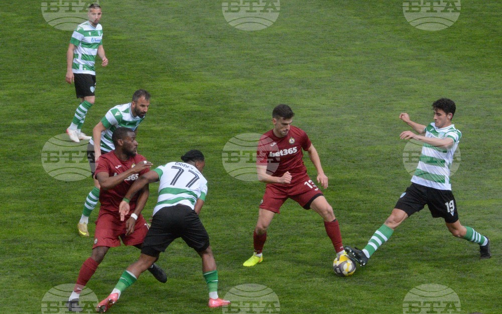 Варна - футбол - Първа лига - Черно море - Славия