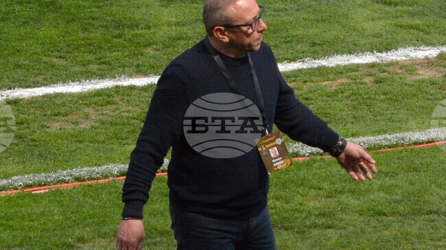 "Неприятна загуба", каза след поражението от Славия наставникът на Черно море Илиан Илиев