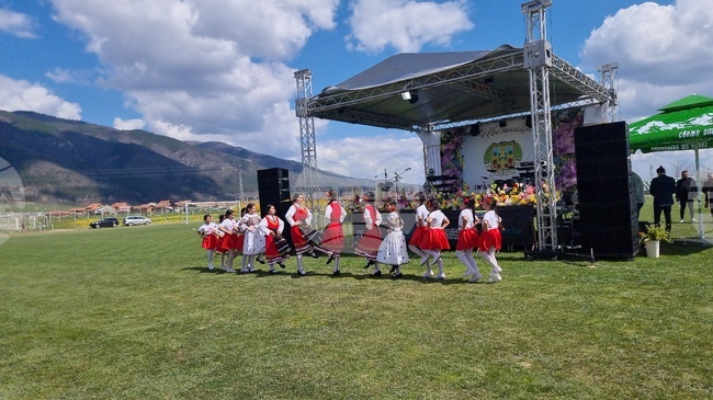 Град Мъглиж отбеляза своя празник на Цветница с богата програма 