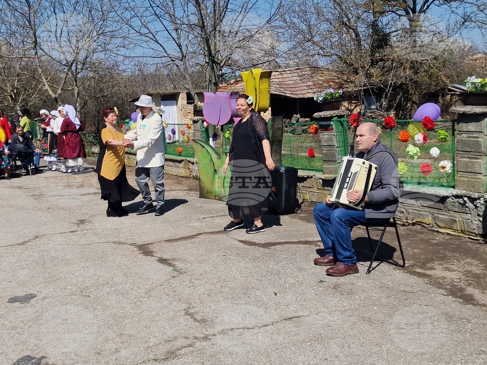 Село Цветница - Народно читалище „Светлина - 1928“ - празник „На Цветница в Цветница“