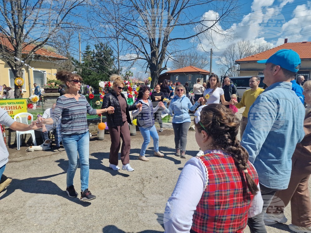 Село Цветница - Народно читалище „Светлина - 1928“ - празник „На Цветница в Цветница“