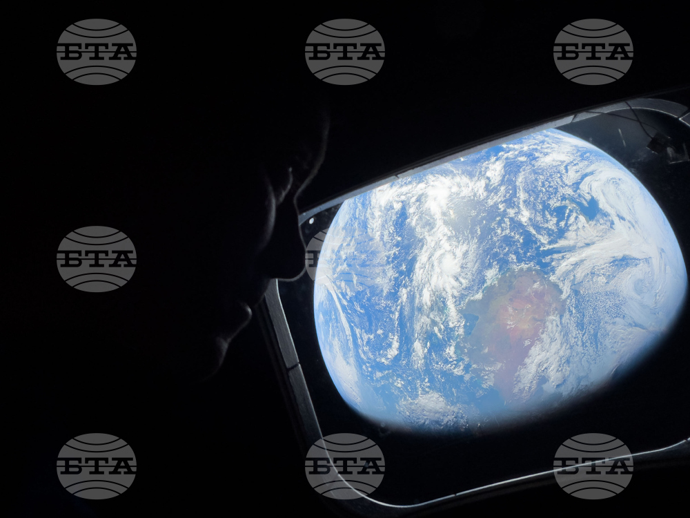 NASA Artemis Moonshot