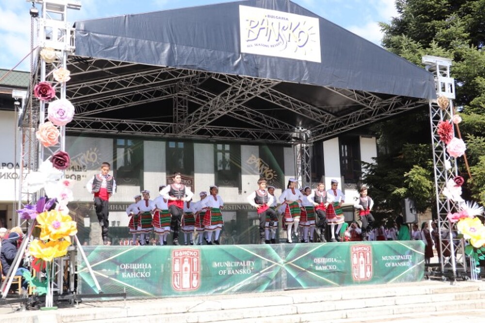 Община Банско: Цветница е