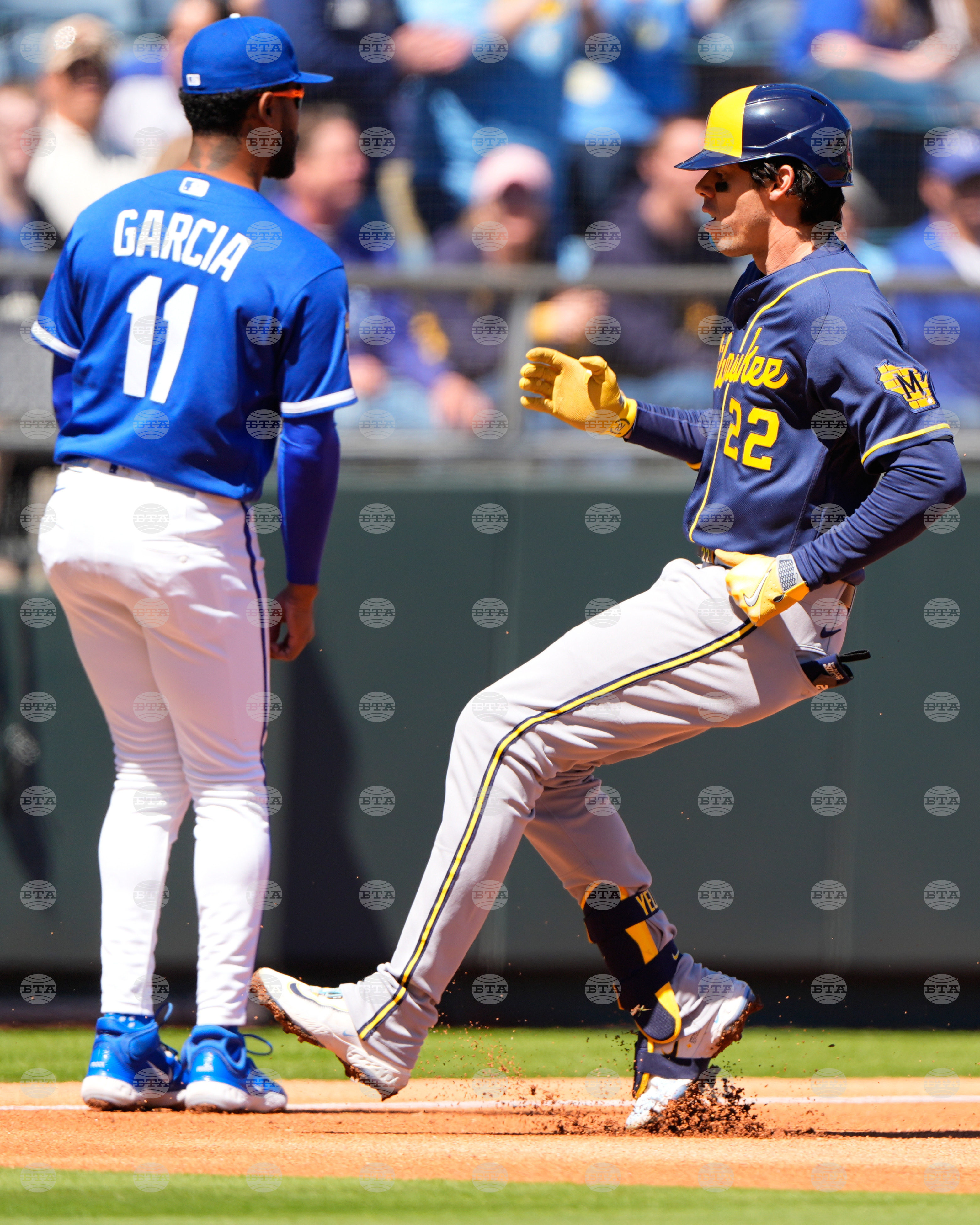 Brewers Royals Baseball