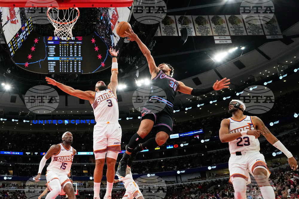 APTOPIX Suns Bulls Basketball