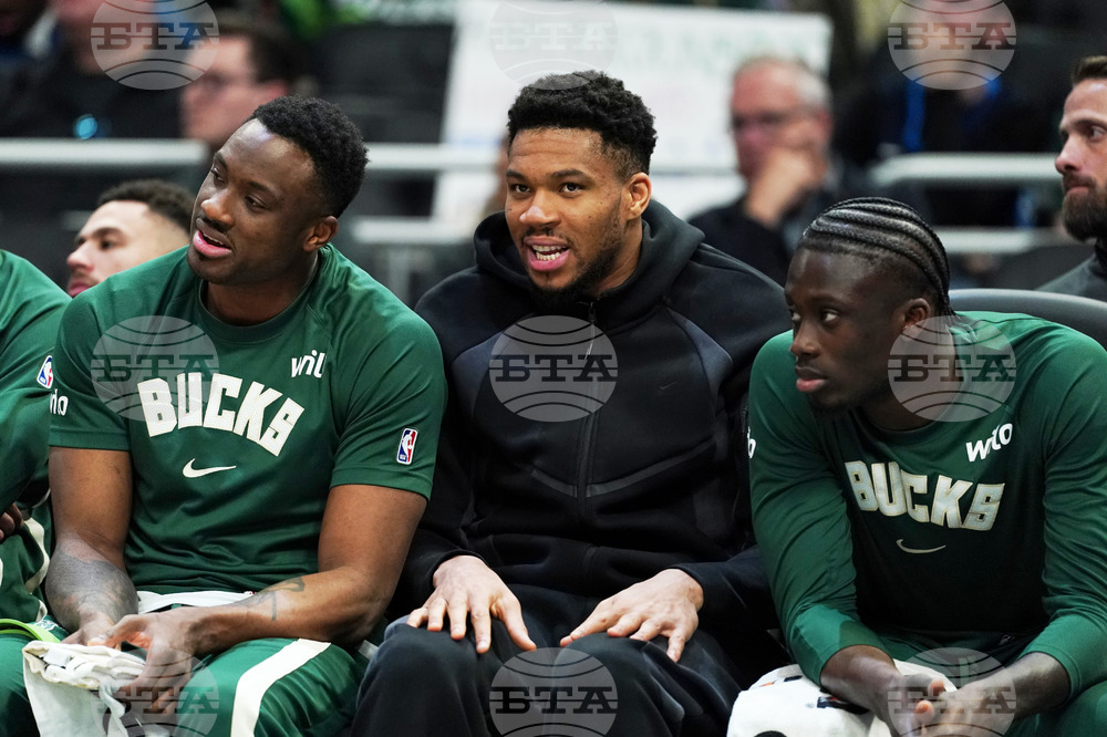 Grizzlies Bucks Basketball