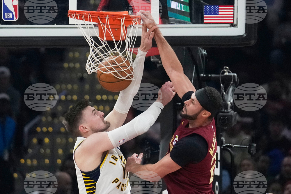 APTOPIX Pacers Cavaliers Basketball