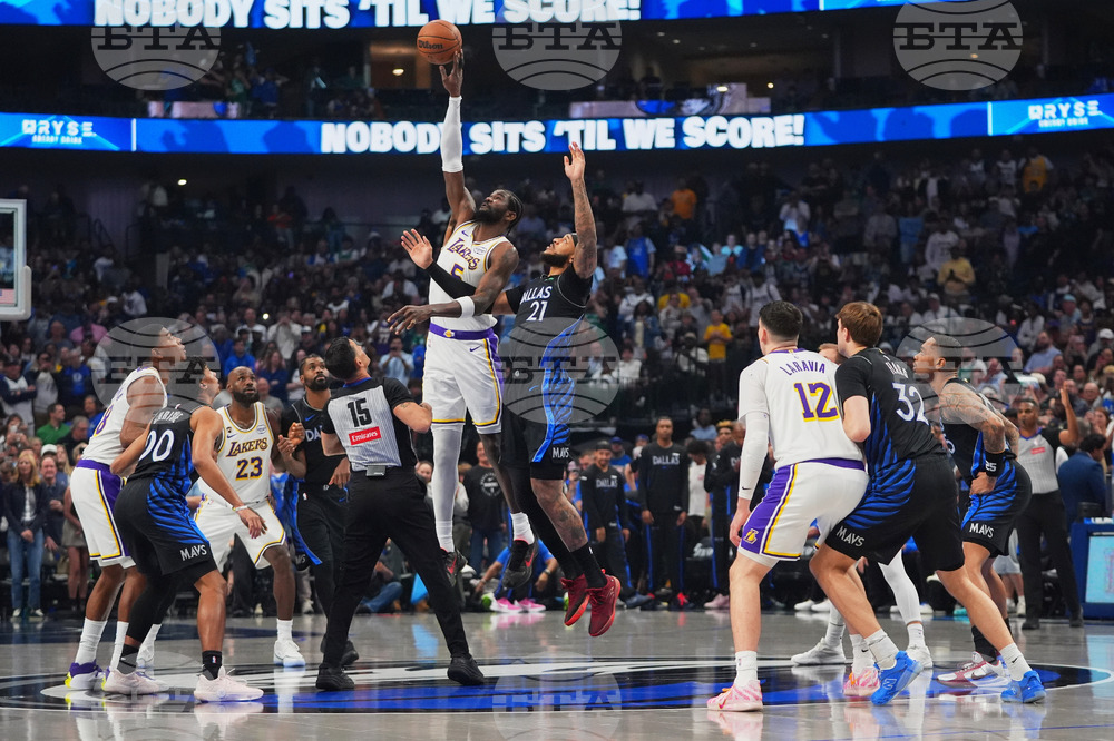 Lakers Mavericks Basketball