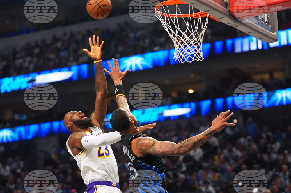 Lakers Mavericks Basketball