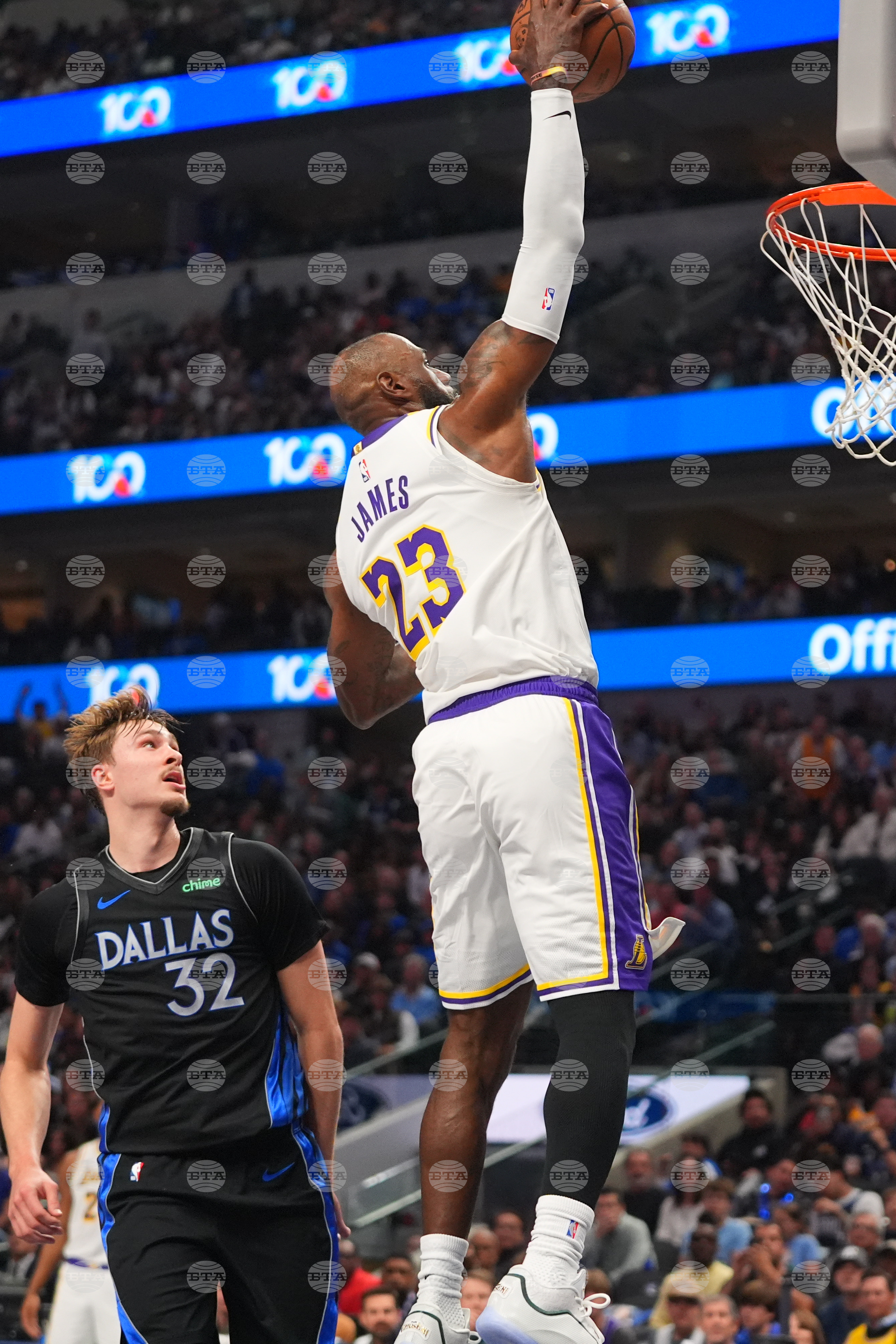 Lakers Mavericks Basketball