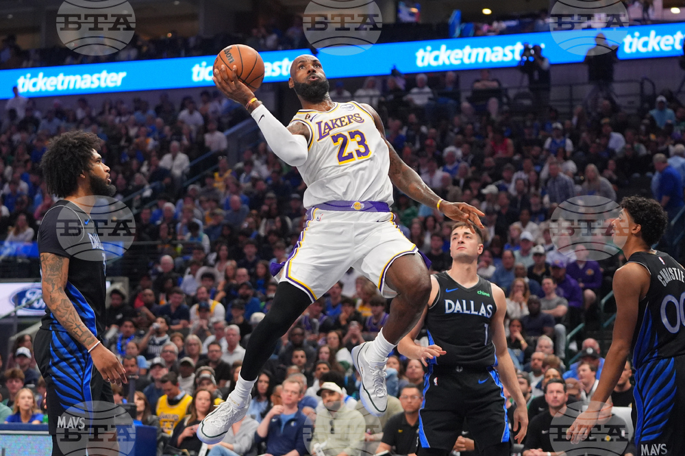 Lakers Mavericks Basketball